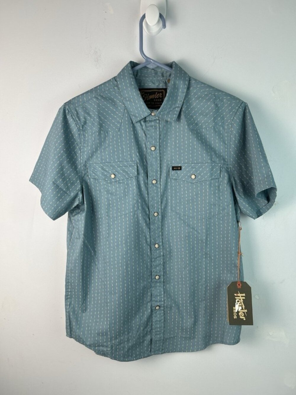 Howler Bros H Bar B Shirt Men's SMALL Pearl Snap Blue Bolts NEW $95